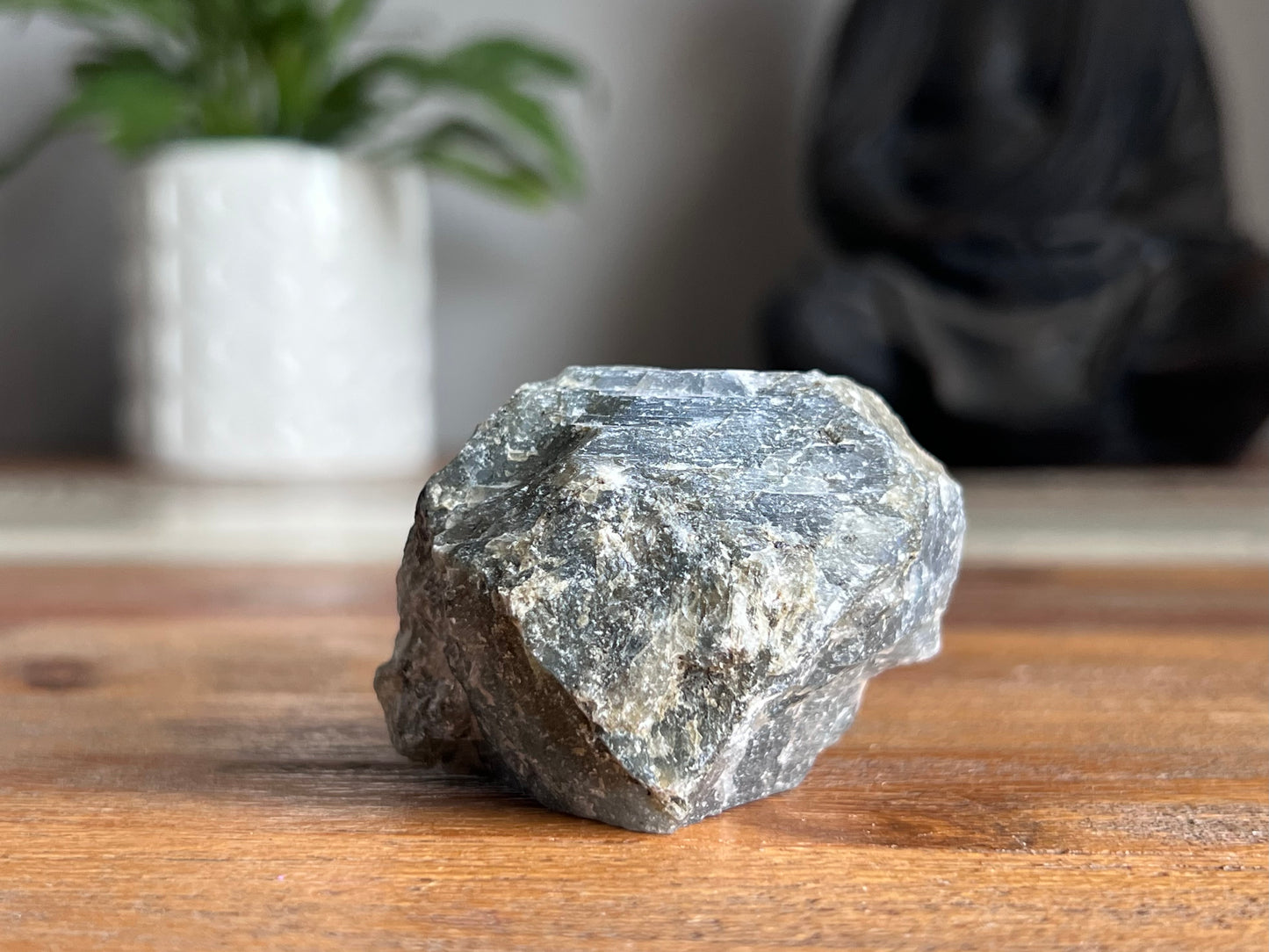 Labradorite Rough
