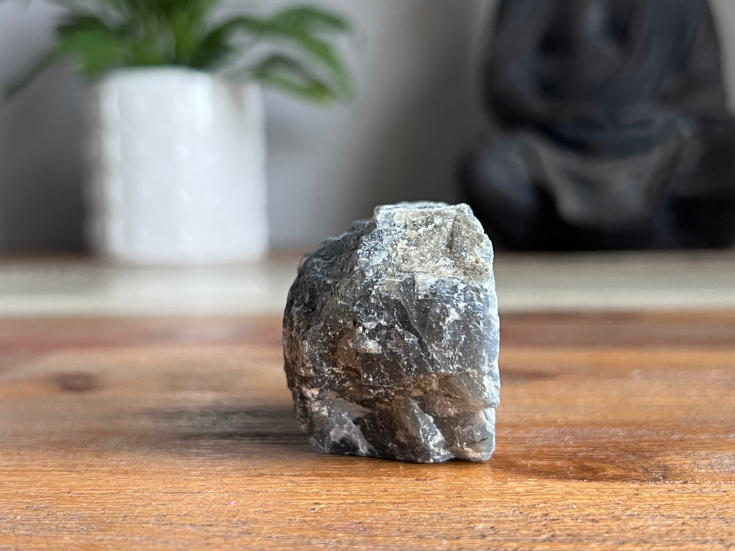 Labradorite Rough