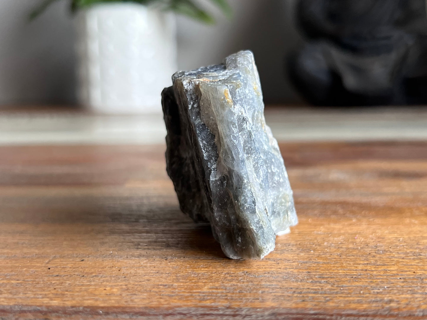 Labradorite Rough