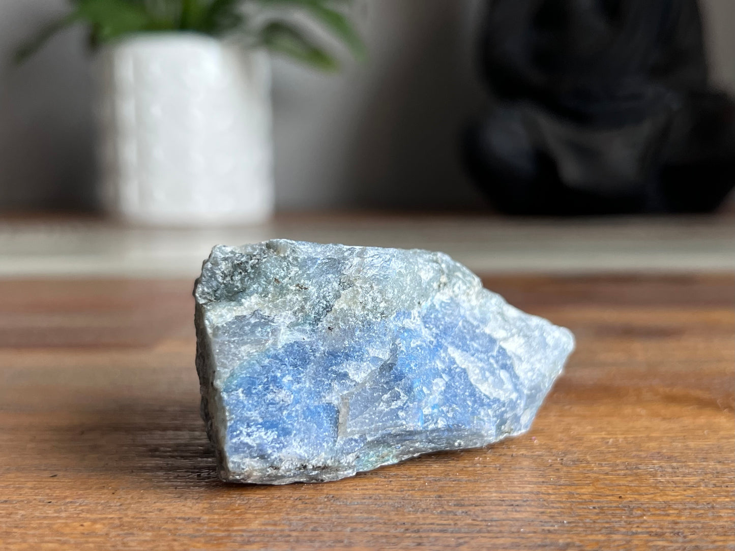 Labradorite Rough