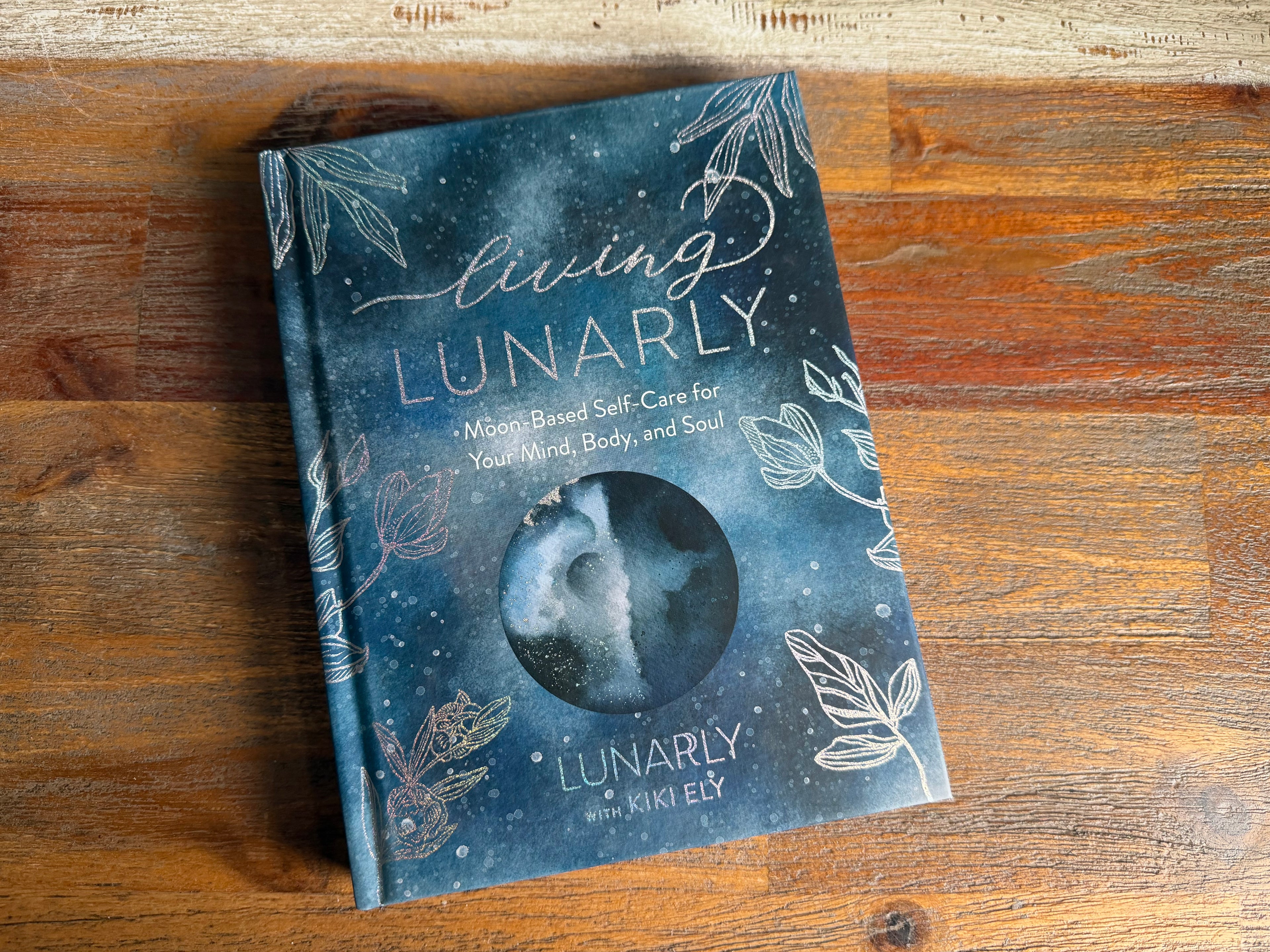Living Lunarly - Kiki Ely