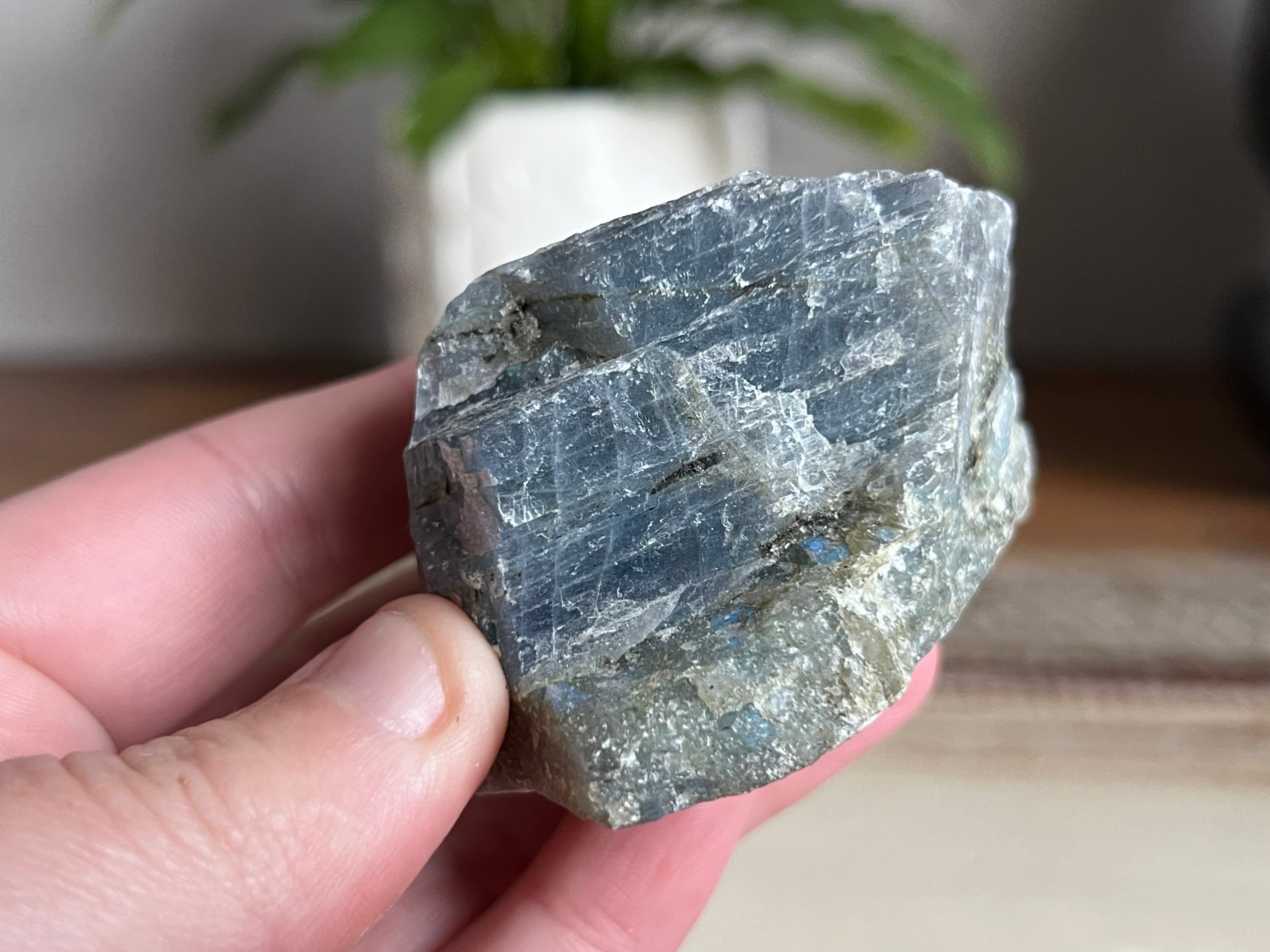 Labradorite Rough