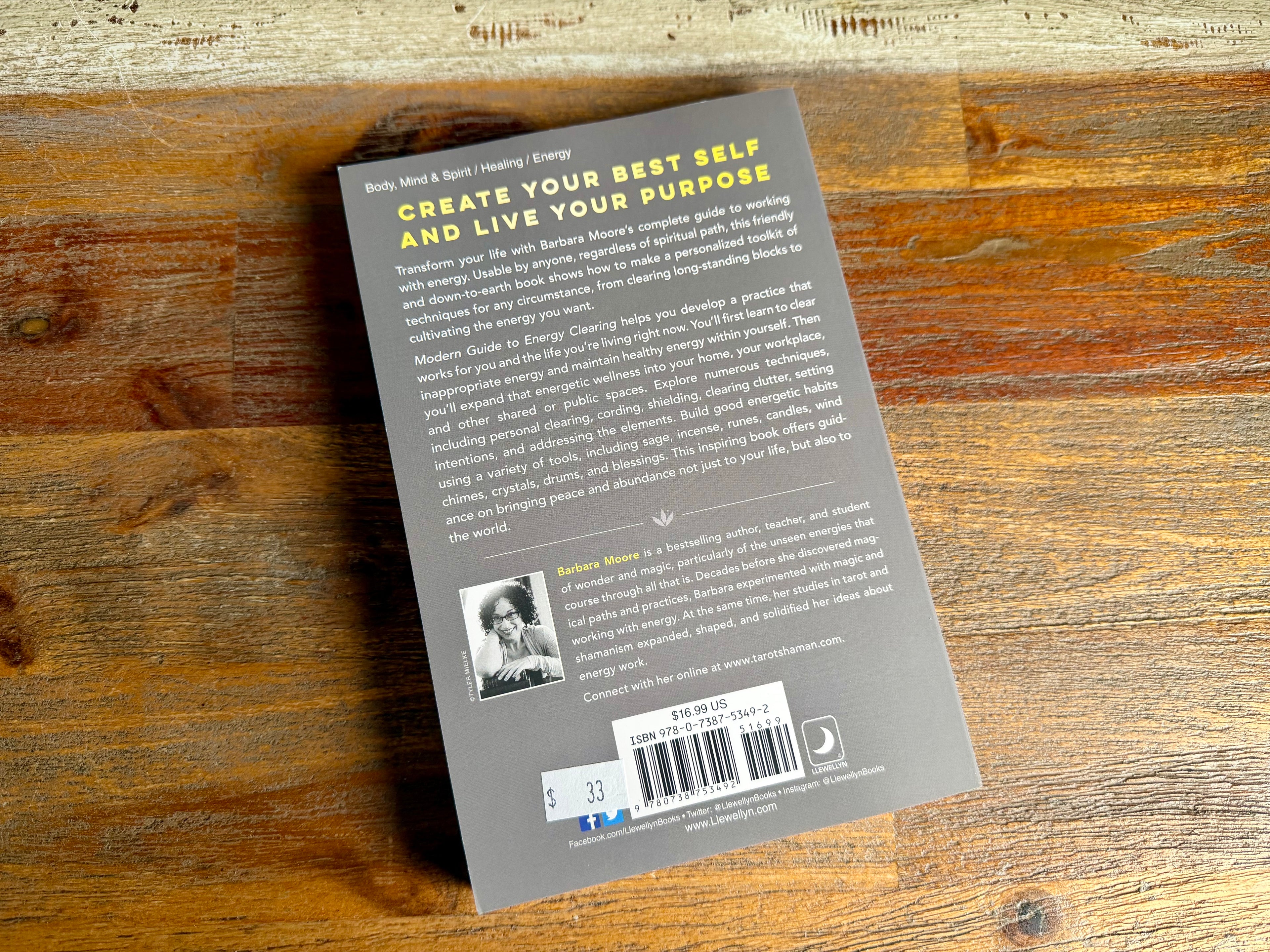 Modern Guide To Energy Clearing - Barbara Moore