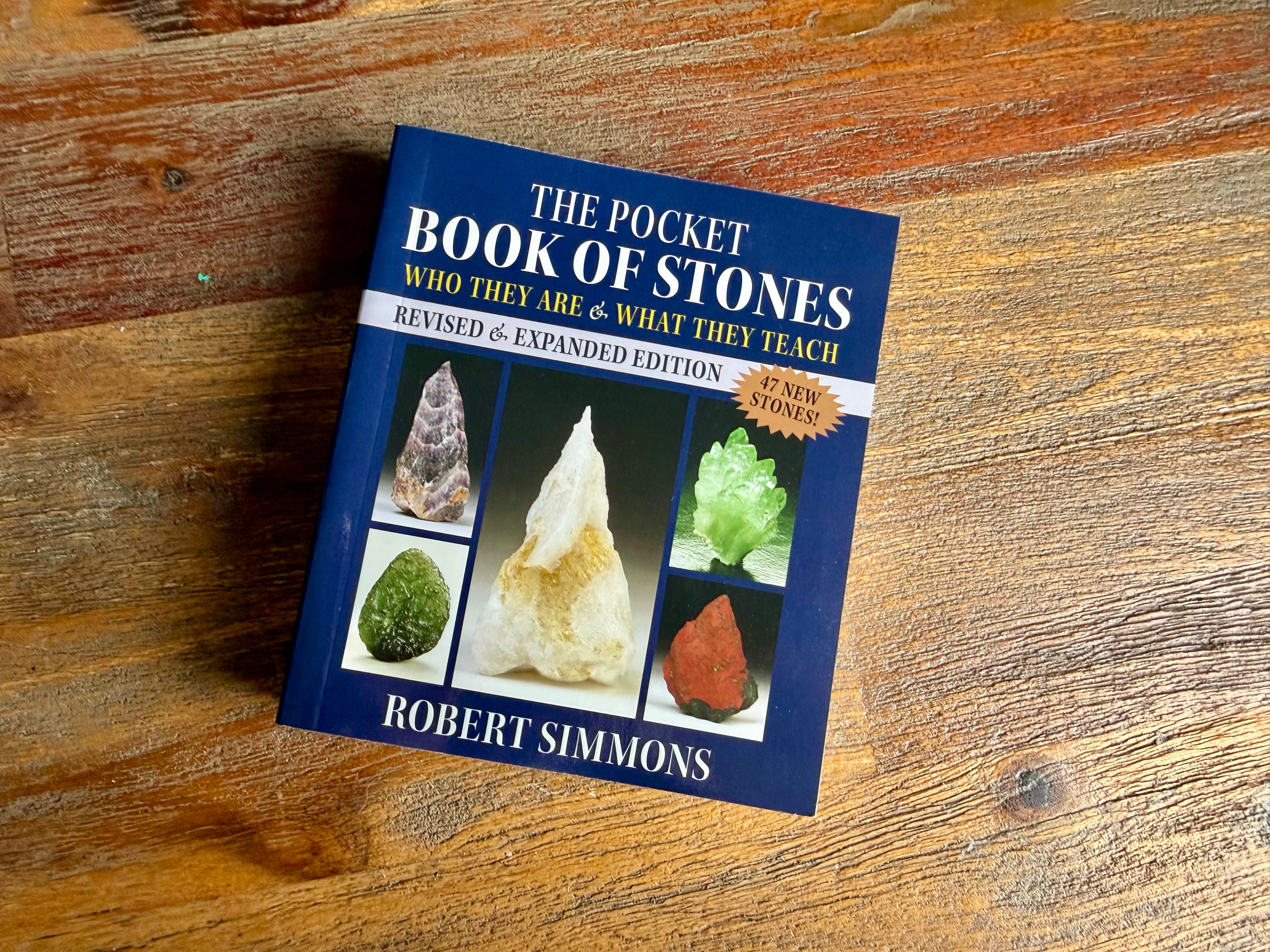 The Pocket Book Of Stones - Robert Simmons